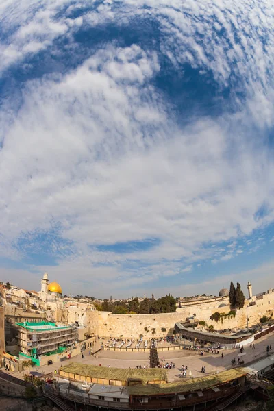 Dia de outono ventoso em Jerusalém — Fotografia de Stock