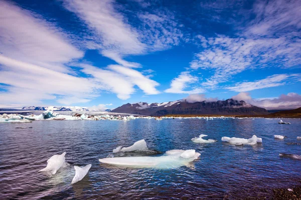 漂流冰礁湖-Jokulsarlon — 图库照片