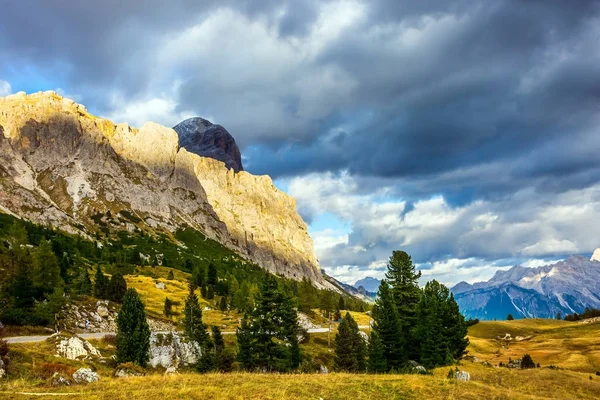 Dolomites in Northern Italy — Stock Photo, Image