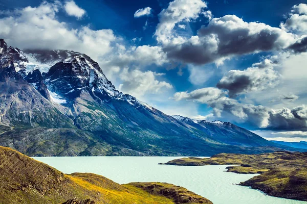 드라이브 무거운 Pehoe Kuernos 국립공원 토레스 칠레에서 적극적이 극단적인 관광의 — 스톡 사진