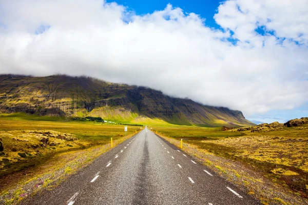 Die Islandstraße Der Tundra Das Konzept Des Extremtourismus Norden — Stockfoto