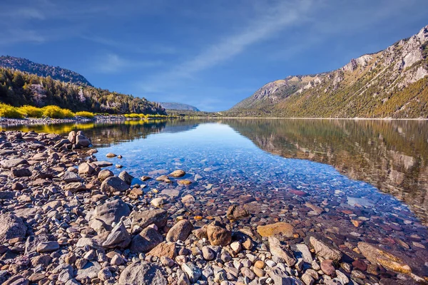 Vista Panorâmica Lago Com Cama Seixo Pedregoso Argentina — Fotografia de Stock