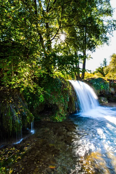 Prachtvolle Wasserfälle — Stockfoto