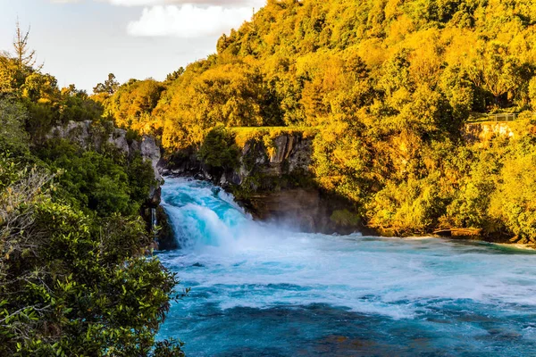 Мощный водопад Хука — стоковое фото