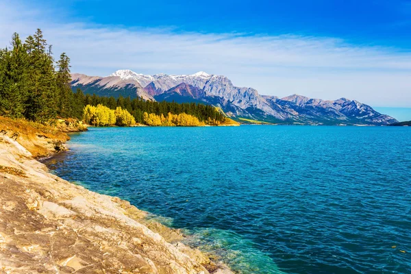 Vale Montanha Nas Montanhas Rochosas Canadá Artificial Lago Abraão Reflete — Fotografia de Stock