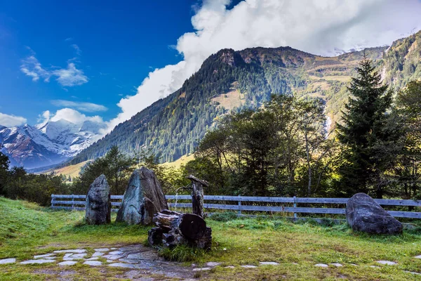 Omgivningen Den Berömda Vägen Grossglocknerstrasse Våren Österrikiska Alperna Härlig Solig — Stockfoto