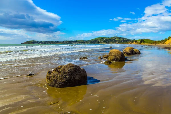 Yeni Zelanda Nın Güney Adası Popüler Turist Eğlencesi Moeraki Kayaları — Stok fotoğraf