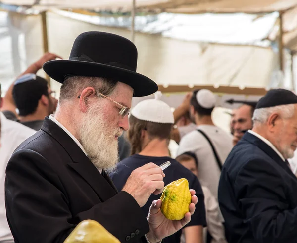 Jerusalem Israel Oktober 2016 Elderly Ortodox Jew White Beard Checking — Stock Photo, Image