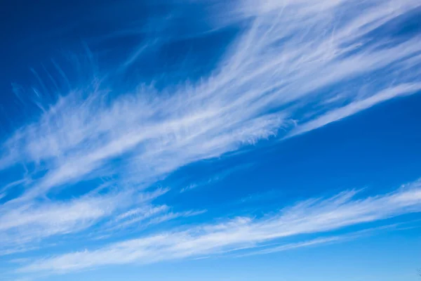 Hihetetlen Cirrus Felhők Winnipeg Folyó Felett Indiai Nyár Kanadában Régi — Stock Fotó
