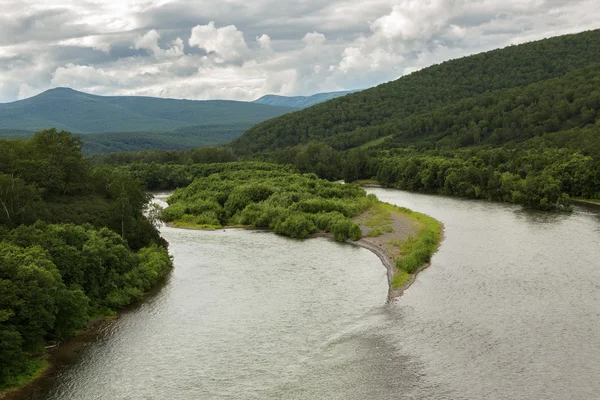 Río Zhupanova. Reserva Natural Kronotsky en la Península de Kamchatka. — Foto de Stock