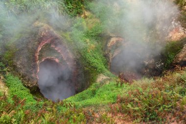 Vrata Ada geçit cehennem Şofben Geysers vadi içinde.