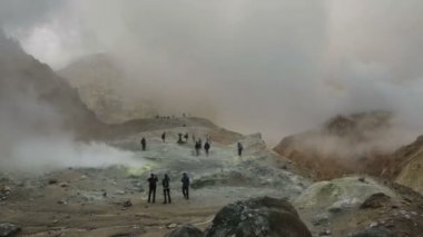 Caldera aktif yanardağ Mutnovsky stok görüntüleri video