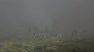 Aktif volkan Mutnovsky Kamçatka stok görüntüleri video tırmanma