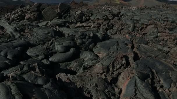 Fryst lava flow följd av utbrottet platt Tolbachik i 2012 arkivfilmer video — Stockvideo