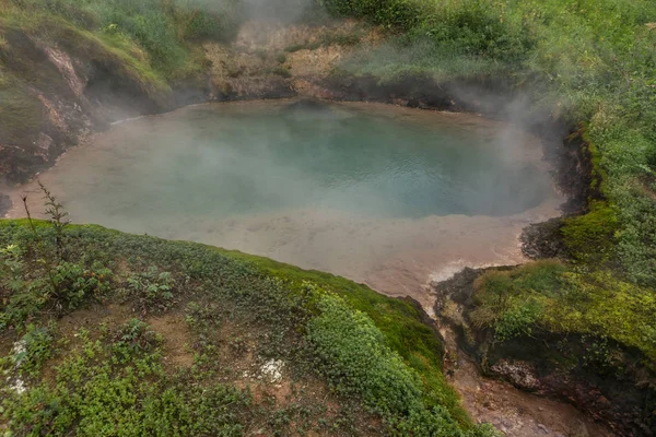 Goluboy Blue Pool in Valley of Geysers. — Stock Photo, Image