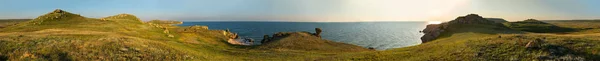 크림 반도의 카르랄 라르 지역 풍경 공원에 있는 파노라마 해아 조프 해. — 스톡 사진