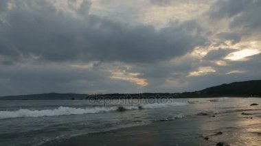 Sunset Bay Zavoiko büyük okyanus.