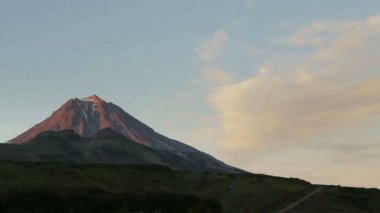 Volkan Vilyuchinsky stok görüntüleri video etrafında bulutlar hareketi