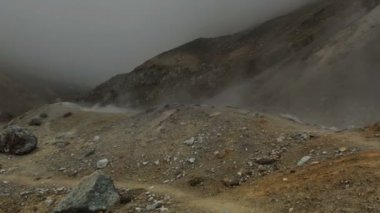 Caldera aktif yanardağ Mutnovsky.