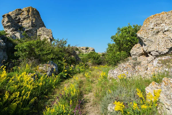 Karalar regionaler Landschaftspark auf der Krim. — Stockfoto