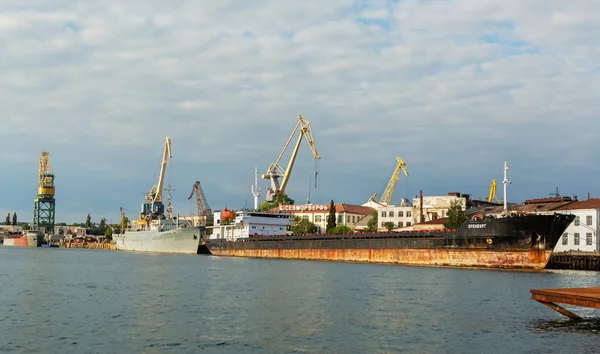 Sevastopol Червня 2016 Кораблі Чорноморського Флоту Знаходяться Берегах Затоки Севастополь — стокове фото