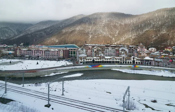 ゴーリキー キタイガロド - オール シーズン リゾート町とゲームゾーン海抜 540 m — ストック写真