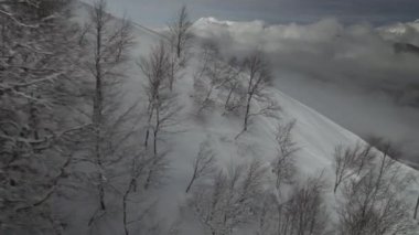 Kuzey yamaç Aibga Ridge Batı Kafkasya mevsim Resort Gorki Gorod stok görüntüleri video üzerinde kayak tesisi