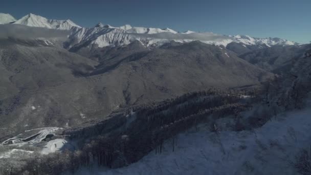 North slope Aibga Ridge i västra Kaukasus på Rosa Khutor Alpine Resort arkivfilmer video — Stockvideo