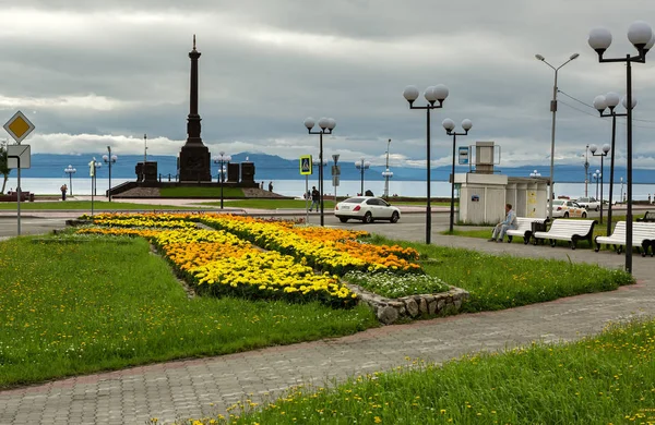 Стела Город воинской славы в Петропавловске-Камчатском . — стоковое фото