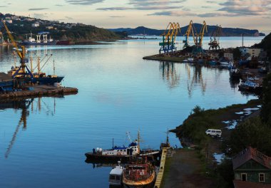 Deniz kargo şehir Petropavlovsk Kamchatsky limanda.