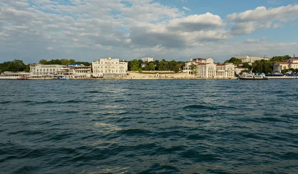 Sevastopol Ιούνιος 2016 Primorsky Boulevard Στον Κόλπο Της Σεβαστούπολης — Φωτογραφία Αρχείου