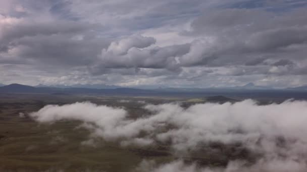 カムチャッカ半島のクロノツキー自然保護区。ヘリコプター映像ビデオ素材からの眺め — ストック動画