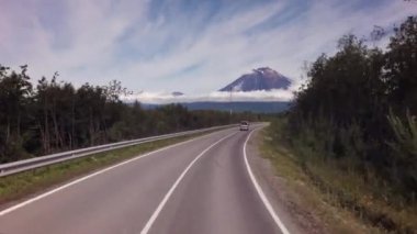 Yol Avachinskaya Koryakskaya grubuna volkanlar stok görüntüleri video