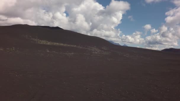 Old lava fields on slopes of volcanoes Tolbachik stock footage video — Stock Video