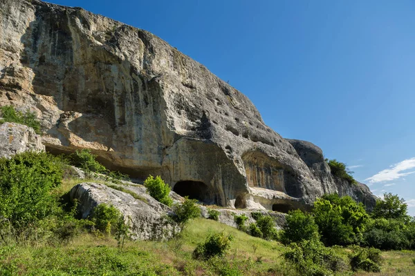 Σπήλαιο πόλη στην κοιλάδα του Cherkez-Κερμέν, Κριμαία — Φωτογραφία Αρχείου