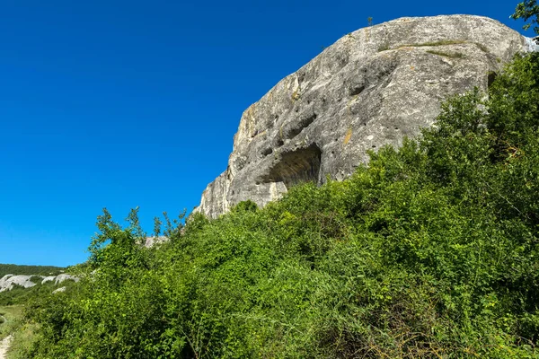 Σπήλαιο πόλη στην κοιλάδα του Cherkez-Κερμέν, Κριμαία — Φωτογραφία Αρχείου