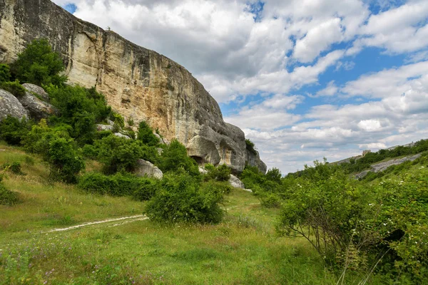 Cave City in Cherkez-Kermen Valley, Crimea — Stock Photo, Image