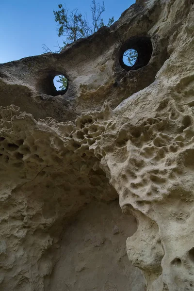 Cueva ciudad Bakla en Bakhchysarai Raion, Crimea . —  Fotos de Stock