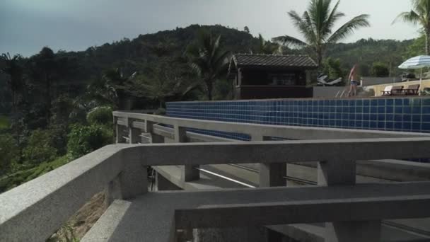 Swimming pool on top of a mountain in Paradise Park Farm Samui stock footage video — Stock Video