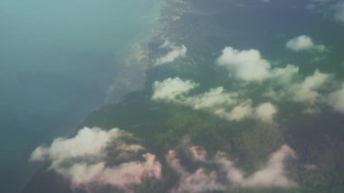 Uçaktan Koh Samui Tayland stok görüntüleri video görüntülemek.