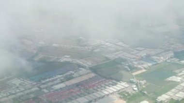 Moscow Region stok görüntüleri video bulutlu bir alanda üzerinde açılış ne zaman uçaktan görüntüleyin
