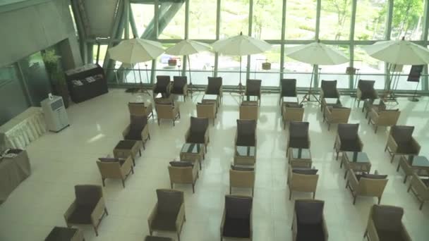 Business hall del nuovo aeroporto internazionale di Bangkok Suvarnabhumi stock footage video — Video Stock