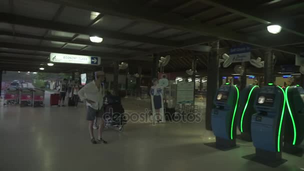 Único Aeropuerto Internacional de Samui en el video de imágenes al aire libre — Vídeo de stock