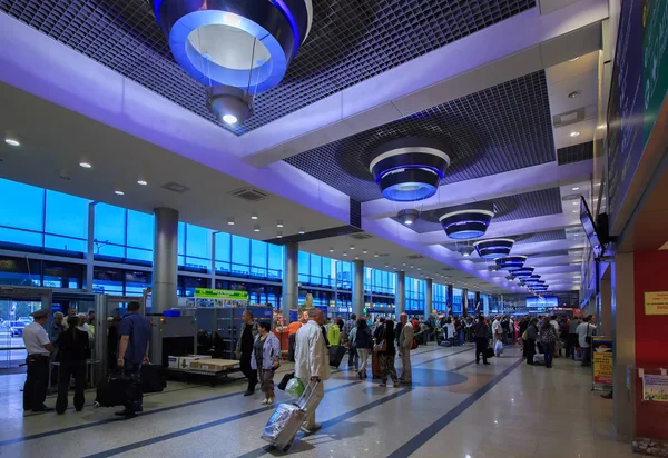 Interior do Aeroporto de Omsk — Fotografia de Stock