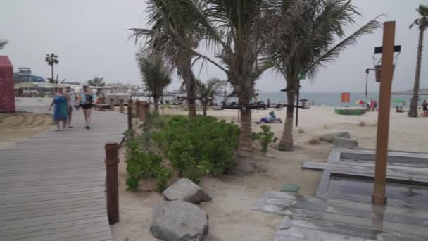 Nouvel espace de plage et de divertissement Vidéo de stock de La Mer — Video