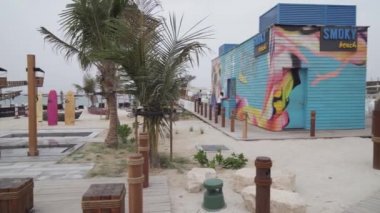 Yeni plaj ve eğlence alanı La Mer stok görüntüleri video