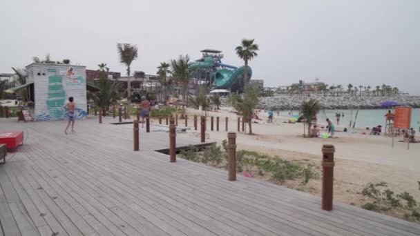 Nieuwe ruimte voor strand en entertainment La Mer stock footage video — Stockvideo