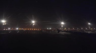 Dubai Uluslararası Havaalanı'na stok görüntüleri video