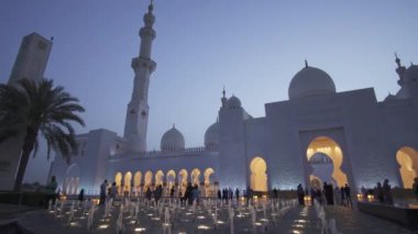 Büyük Sheik Zayed Camisi altı en büyük camilerinden dünya stok görüntüleri video içinde olduğunu