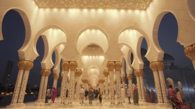 Büyük Sheik Zayed Camisi altı en büyük camilerinden dünya stok görüntüleri video içinde olduğunu
